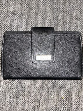 Kenneth Cole Reaction Black Saffiano -Style Wallet Beautiful Color Inside!
